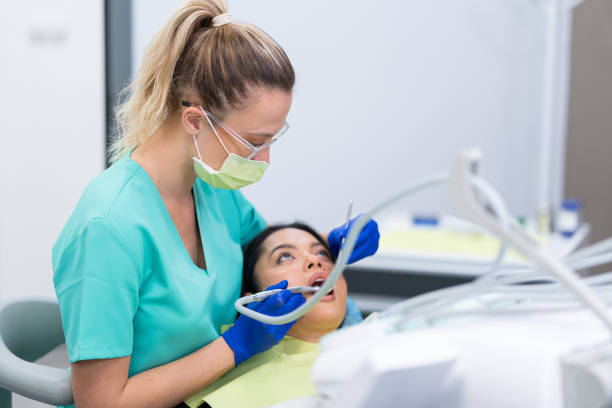 Best Pediatric Emergency Dentist in Heritage Village, CT